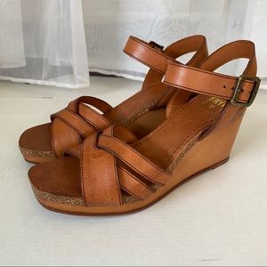NWOB Frye Wedge Sandals Brown Leather